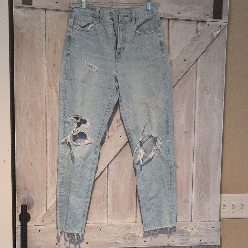 American Eagle Outfitters Light Blue High Rise Jeans